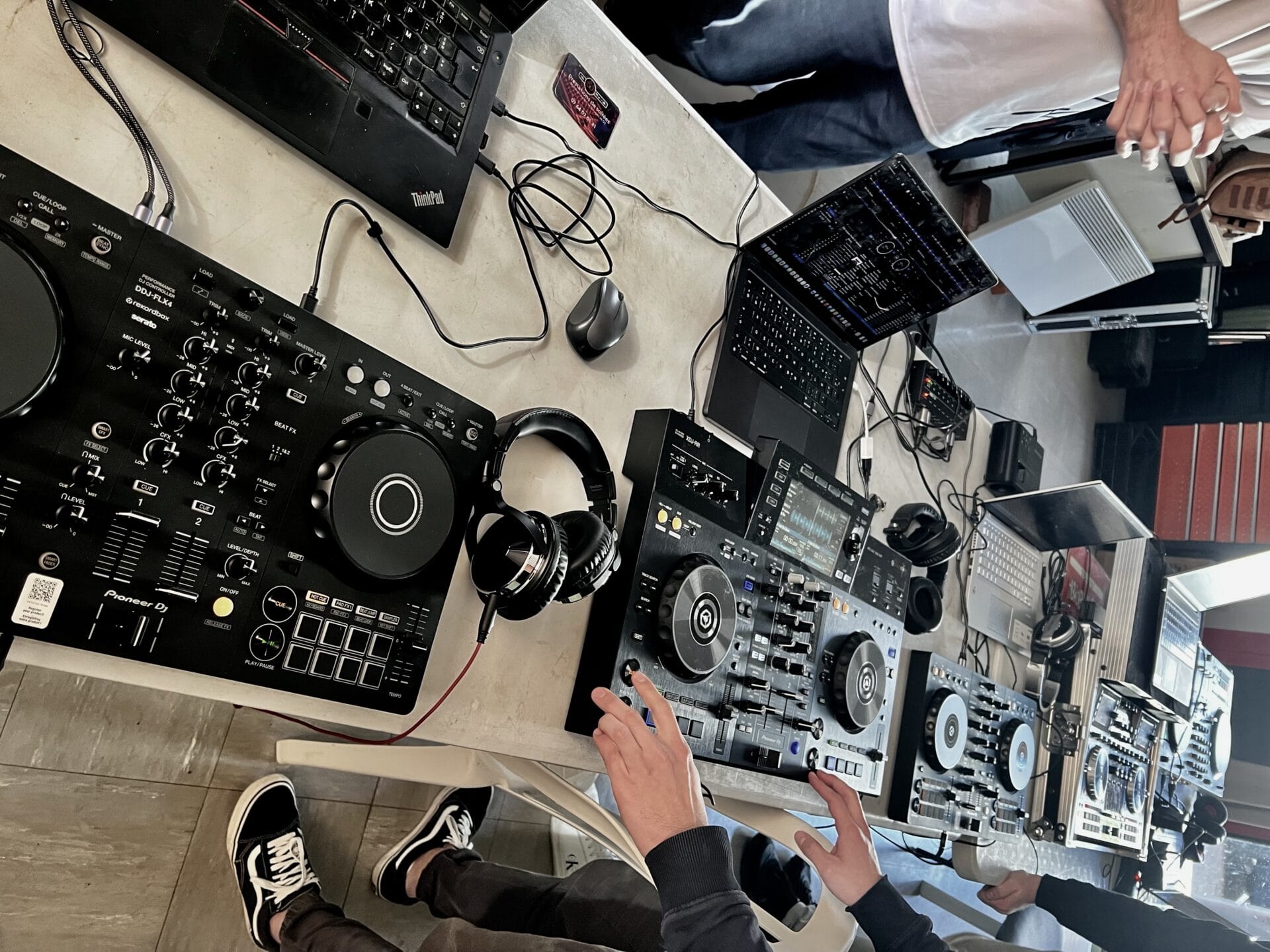 Formation DJ chez Allo DJ Marseille : Dans les coulisses de l’apprentissage